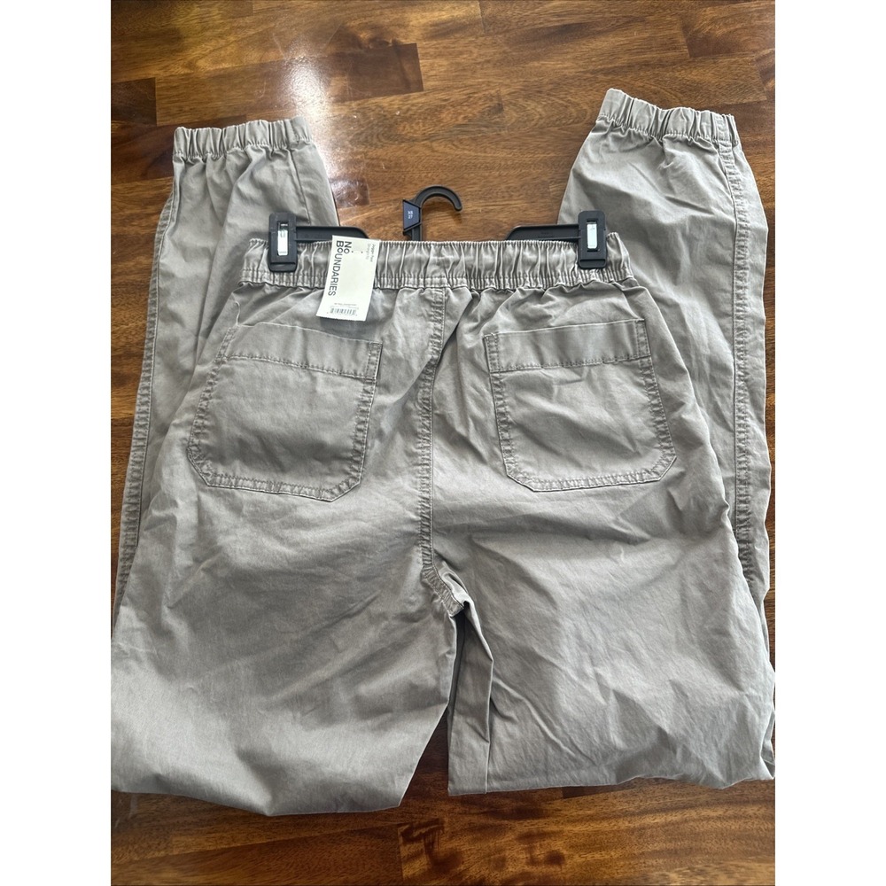 New No Boundaries Men's Jogger Pant Size XS (27) Color Light Taupe
